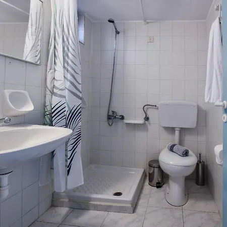 Aparthotel Maria Apts 3*