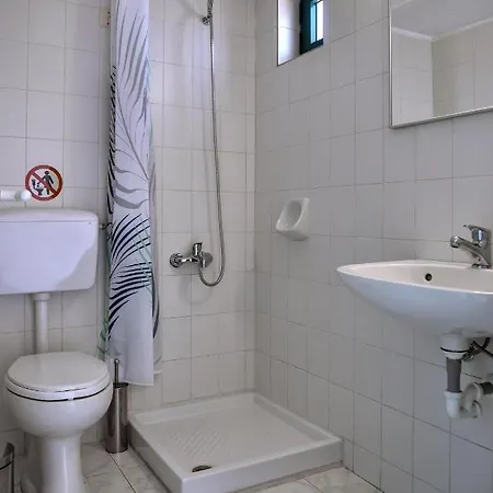 Maria Apts מלון דירות